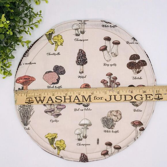 Tortilla Warmer 10.5 Inches Neutral Beige Mushrooms  Holds Up To 6 Tortillas - Picture 4 of 4